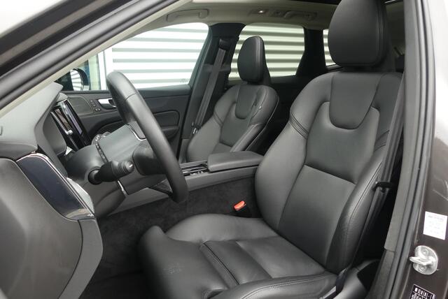Volvo XC60 2.0 T6 Plug-in hybrid AWD Plus Dark ELEKT. TREKHAAK, PANO, MEMORY 2X, WINTER PACK, ADAPT. CRUISE, CLIMA, NAVI, CAMERA, PDC V&A, APPLE CARPLAY/ANDROID AUTO, BLIS, KEYLESS, HARMAN/KARDON, ELEKT. ACHTERKLEP, ELEKT. STOELEN, 40.666KM