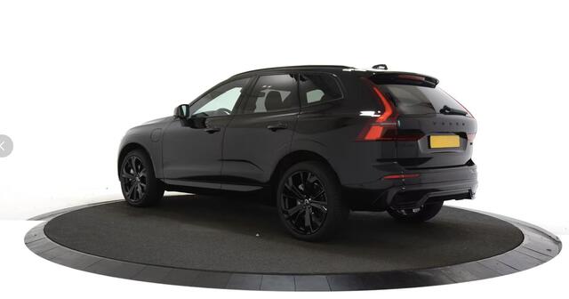 Volvo XC60 2.0 T8 Plug-in hybrid AWD Ultra Black Edition Bowers&Wilkins / Head Up / Sportplusstoelen / Panoramadak / 21 "lm velg enz