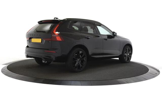 Volvo XC60 2.0 T8 Plug-in hybrid AWD Ultra Black Edition Bowers&Wilkins / Head Up / Sportplusstoelen / Panoramadak / 21 "lm velg enz