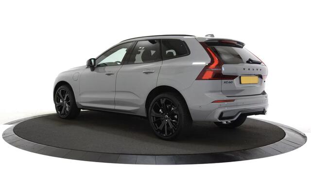 Volvo XC60 2.0 T8 Plug-in hybrid AWD Plus Black Edition Harman-Kardon / Head Up / Panoramadak / 21 "lm velg enz