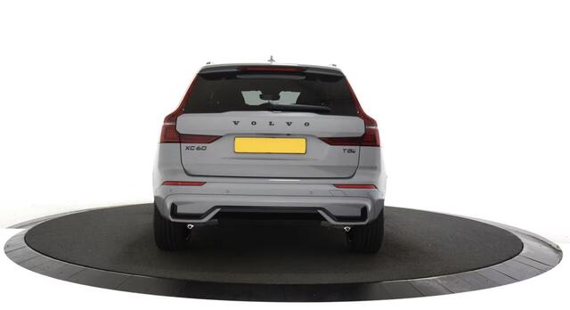 Volvo XC60 2.0 T8 Plug-in hybrid AWD Plus Black Edition Harman-Kardon / Head Up / Panoramadak / 21 "lm velg enz