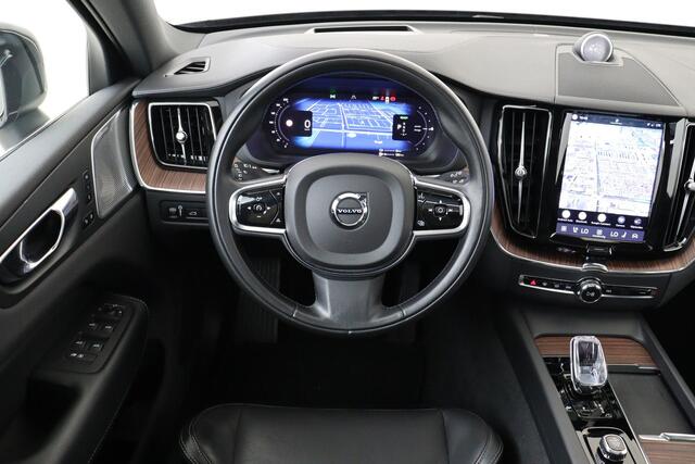 Volvo XC60 T6 PLUG-IN HYBRID AWD INSCRIPTION *VOL!* -PANO.DAK|BOWERS&WILKINS|LUCHTVERING|360°CAM|HEAD-UP DISP.|SPORTSTOELEN|ADAP.LED|PRIVACY.GLAS|KINDERZITJES|20"|GOOGLE|SoH:84%