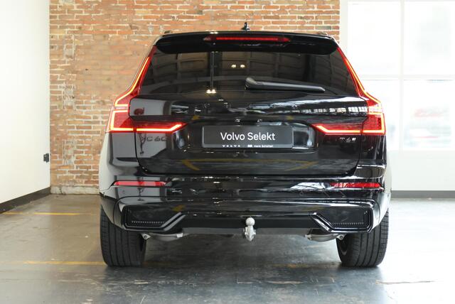 Volvo XC60 2.0 T6 Plug-in hybrid AWD Ultra Black Edition | Panoramadak | Trekhaak | Luchtvering | Verwarmbare voorstoelen | achterbank en stuurwiel | Head-up display | 360° Parkeercamera | Premium audio by Harman Kardon | Apple carplay/Android auto