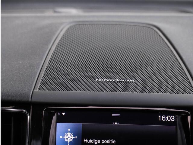 Volvo XC60 T6 Recharge AWD R-Design SOH 90,4% Leder Pano BLIS Harman Kardon