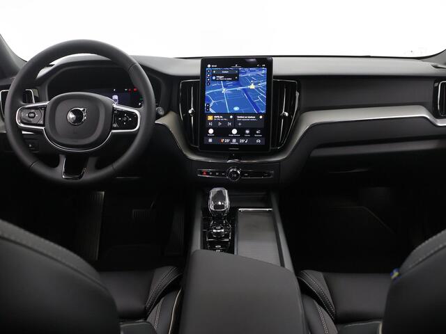 Volvo XC60 2.0 T8 Plug-in hybrid AWD Plus Black Edition | Comfortstoelen ele.verstelbaar + Geheugen | Harman/Kardon | 360 Camera | Full-LED | Apple CarPlay/Android Auto | Stoel/stuurverwarming | Navigatie |