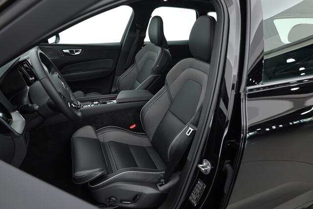 Volvo XC60 T6 PHEV Ultra Black Edition | Pano | HUD | Elek. Trekhaak | akoestisch glas | Memory Seats | 360cam | Adapt. Cruise | 21'' | Google Info. x
