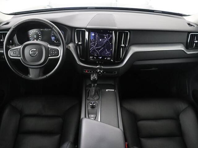 Volvo XC60 2.0 T5 Momentum | Trekhaak | Navigatie | Stoelverwarming | LED |