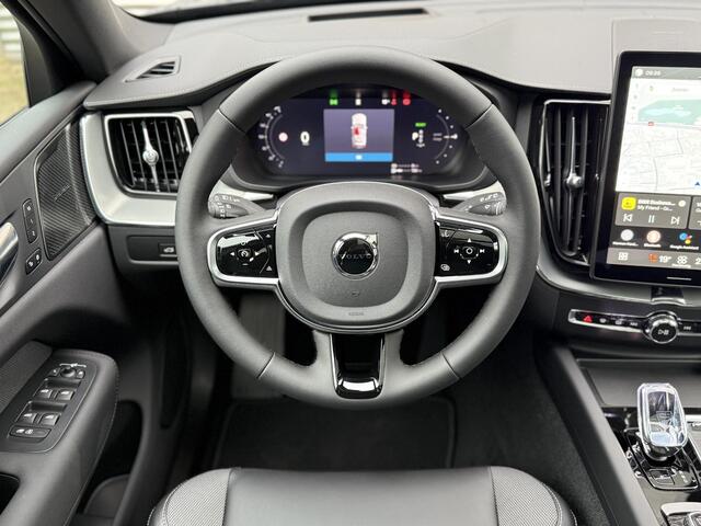 Volvo XC60 2.0 T6 Ultra Black Edition l Nieuw Model l Pano l Trekhaak l Harman Kardon l HUD l Adaptieve Cruise