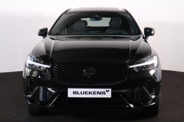 Volvo XC60 T8 Recharge AWD Ultra Black Edition Exec - Luchtvering - Panorama/schuifdak - IntelliSafe Assist & Surround - 360º Camera - Bowers & Wilkins audio - Adaptieve LED koplampen - Verwarmde voorstoelen, stuur & achterbank - Parkeersensoren voor & achter - Elektr. bedienb. voorstoelen met geheugen - Head up display - 21' LMV