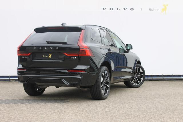 Volvo XC60 2.0 T6 Plug-in hybrid AWD Ultra Dark Luchtvering / Panoramisch schuif-kanteldak / Semi elektrisch wegklapbare trekhaak / Harman Kardon Audio