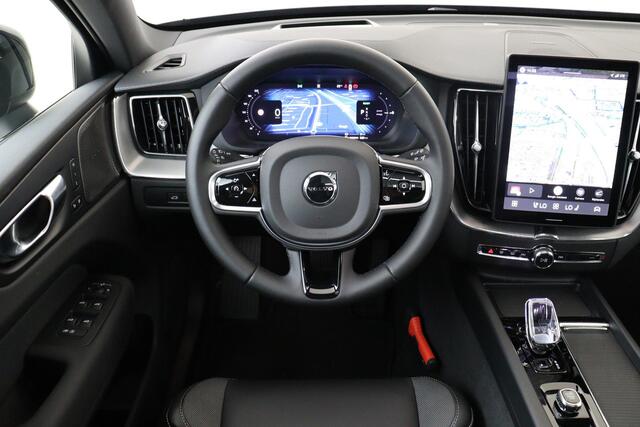 Volvo XC60 II T6 PLUG-IN HYBRID AWD ULTRA BLACK EDITION -PANO.DAK|HARMAN/KARDON|LUCHTVERING|360°CAM|HEAD-UP DISP.|PRIVACY.GLAS|TREKHAAK|21"|SoH:100%