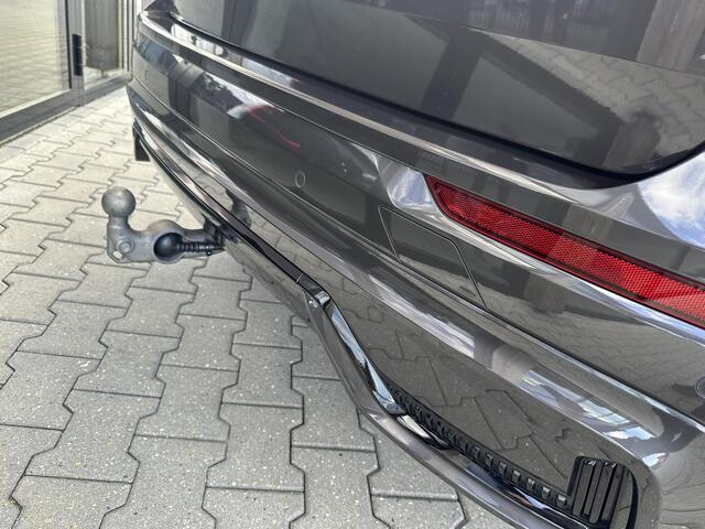 Volvo XC60 2.0 T6 Plug-in hybrid AWD Plus Dark Luchtvering|ACC|trekhaak