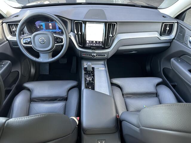Volvo XC60 2.0 T6 Plug-in hybrid AWD Plus Dark Luchtvering|ACC|trekhaak