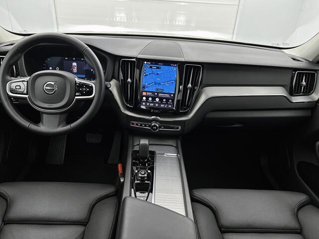 Volvo XC60 2.0 T6 Plug-in hybrid AWD Plus Dark Pano, Trekhaak, Memory