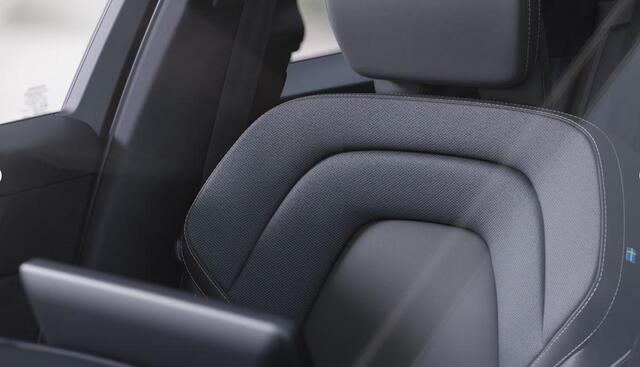 Volvo XC60 T8 Plug-in hybrid AWD Ultra Black Edition | Trekhaak elektr. | Alarm | Getint glas – foto 7