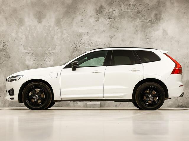 Volvo XC60 2.0 T8 Twin Engine AWD Inscription Automaat 407Pk (PANORAMADAK, APPLE CARPLAY, CAMERA, STUUR/STOELVERWARMING, MEMORY SEAT, GETINT GLAS, NIEUWE APK, NIEUWSTAAT)