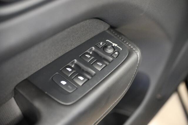 Volvo XC60 2.0 Recharge T6 AWD Inscription | Schuif- kanteldak | PDC – foto 9