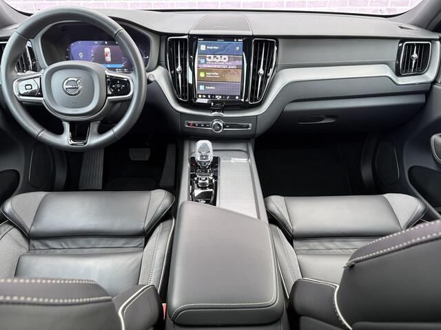 Volvo XC60 2.0 T6 Plug-in hybrid AWD Ultra Black Edition | SOH: 100% | 22"velgen | Trekhaak | Adaptieve Cruise Control | Panoramadak | Harman Kardon Audio | Parkeercamera | Stoel-/Stuurverwarming | Dodehoek Detectie |