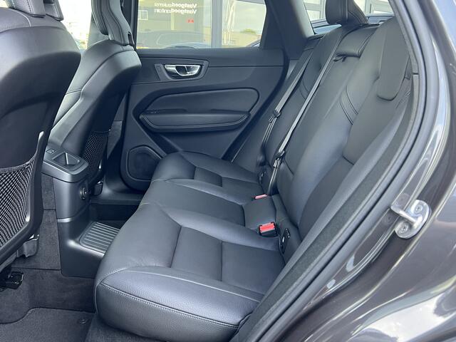 Volvo XC60 2.0 T8 455 PK AWD Plus Dark Trekhaak Harman Kardon Leder Elek Stoelen Full Led Adaptieve Cruise Control ACC Google Carplay Stoelverwarming Stuurverwarming Pilot Assist Extra Getint Glas Plug In Hybride