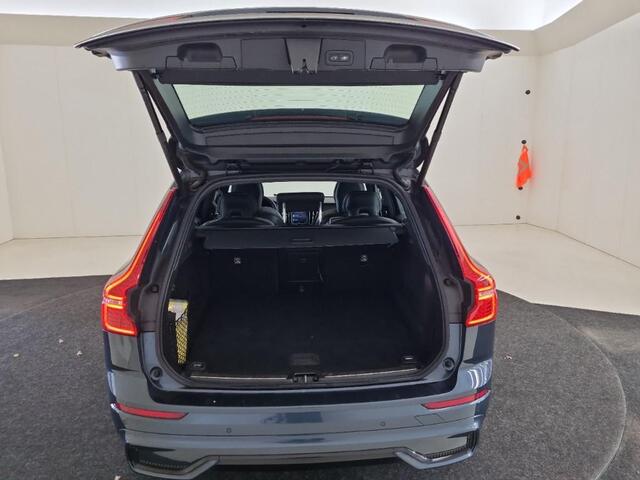 Volvo XC60 T6 Plug-in hybrid AWD Plus Dark | Google | Long Range | Adaptieve Cruise Control | Panoramadak | Sportstoelen | Stoel-/Stuurverwarming | Parkeercamera | Zitverlenging | Dodehoek Detectie | Standverwarming | Elek. Achterklep