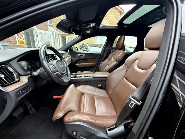 Volvo XC60 2.0 T6 AWD Business Pro Panoramadak, Trekhaaak, NL. Auto