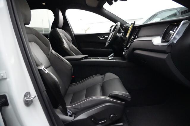 Volvo XC60 2.0 T8 Plug-in hybrid AWD Plus Black Edition | Panoramadak | HUD | 360 Camera | Volvo XC60 2.0 T8 Plug-in Hybrid AWD Black Edition met 2.0 viercilinder plug-in hybride aandrijflijn en 455 PK, voorzien van panoramadak head up display – foto 9