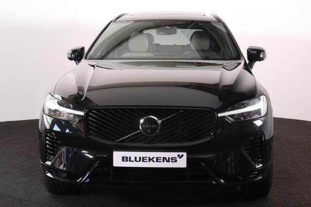 Volvo XC60 T6 AWD Plus Dark - Panorama/schuifdak - IntelliSafe Assist & Surround - 360º Camera - Harman/Kardon audio - Verwarmde voorstoelen, stuur & achterbank - Parkeersensoren voor & achter - Elektr. bedienb. voorstoelen met geheugen - Head up display - Draadloze tel. lader - 21' LMV