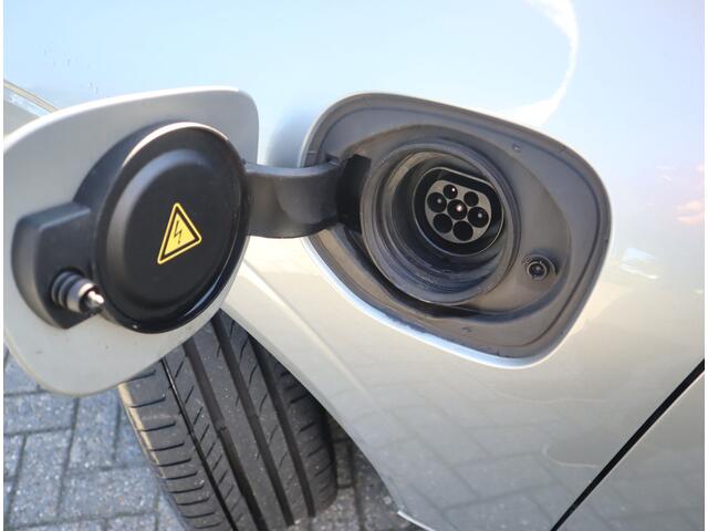 Volvo XC60 2.0 T8 Twin Engine AWD Inscription Navi / Carplay /Luchtvering / Blis / Trekh / Camera /Leder / Stoelkoeling-verwarming / Head-up – foto 10