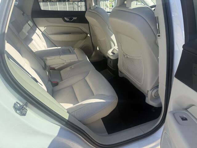 Volvo XC60 2.0 T8 Twin Engine AWD