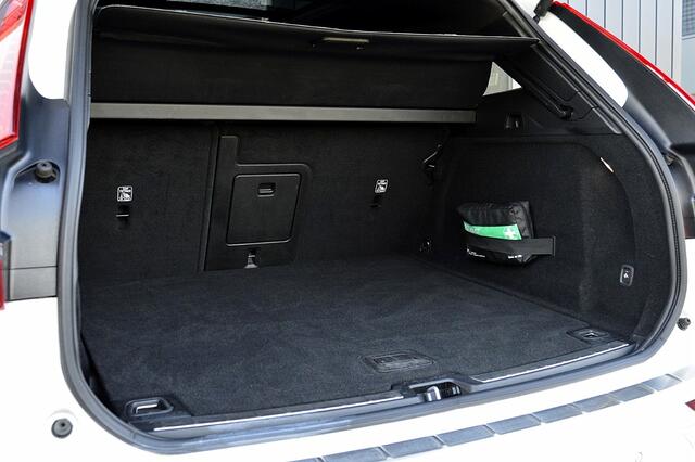 Volvo XC60 2.0 T6 AWD R-Design Rijklaarprijs-Garantie Panorama dak Trekhaak Apple/Android Led Camera – foto 10