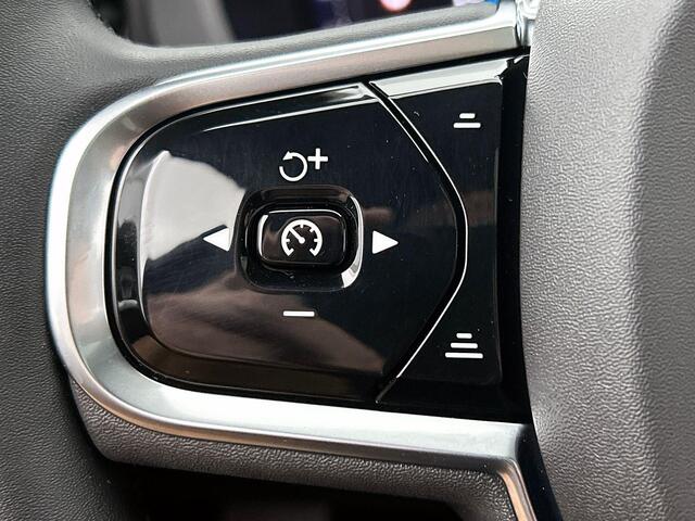 Volvo XC60 T8 Plus Dark Long range | Pano | Trekhaak | 360* | H&K | 21 inch |