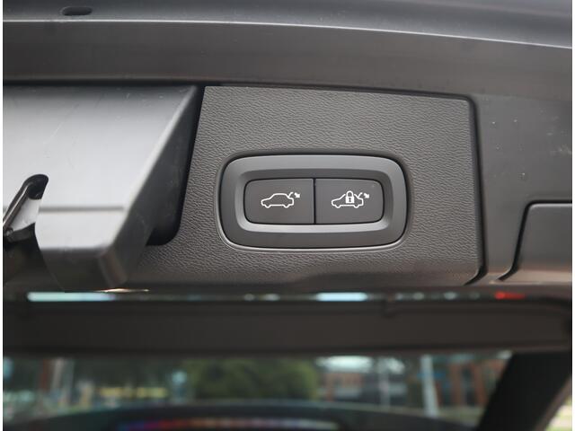 Volvo XC60 2.0 B4 R-Design Navi / Carplay / Camera / Elekramen / Keyless / Leder / 21''LM / BTW auto / Mild-Hybride – foto 6