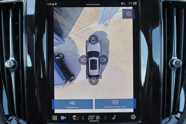 Volvo XC60 T6 Recharge AWD Ultra Black Edition - Luchtvering - Panorama/schuifdak - IntelliSafe Assist & Surround - 360º Camera - Bowers & Wilkins audio - Adaptieve LED koplampen - Verwarmde voorstoelen, stuur & achterbank - Parkeersensoren voor & achter - Elektr. bedienb. voorstoelen met geheugen - Extra getint glas - Inklapbare trekhaak - 21' LMV – foto 9