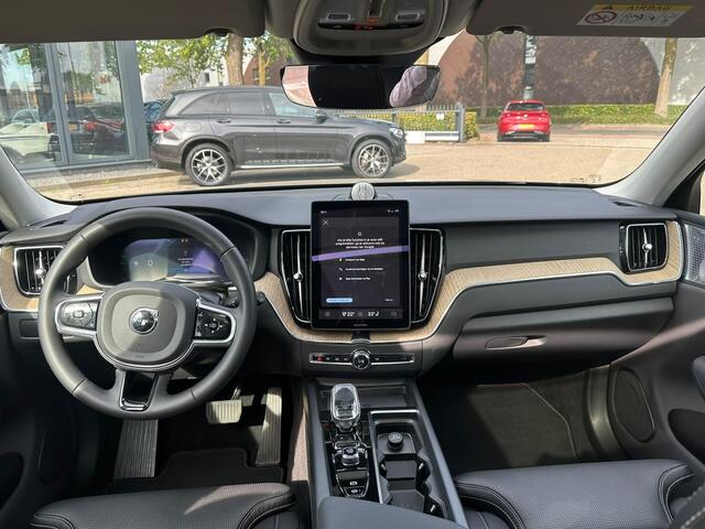 Volvo XC60 2.0 T8 AWD Plug-in hybrid Ultra Dark VAN: 62.900,- VOOR: 59.877,- UW HERFSTVOORDEEL: 3.023,- EURO | FABR. garantie t/m 02-2028 | MEGA VOL! | LUCHTVERING | STOEL VERKOELING|VENTILATIE | B&W AUDIO etc. | – foto 3