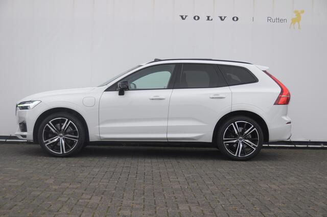 Volvo XC60 2.0 Recharge T6 AWD R-Design / Trekhaak / Stoelventilatie / Harman kardon / Panoramadak / Adaptieve cruise control / BLIS / 360 camera / Adaptieve koplampen / dubbele eindpijpen / head up display / stoel - en stuurwielverwarming / elektrische stoelen – foto 4