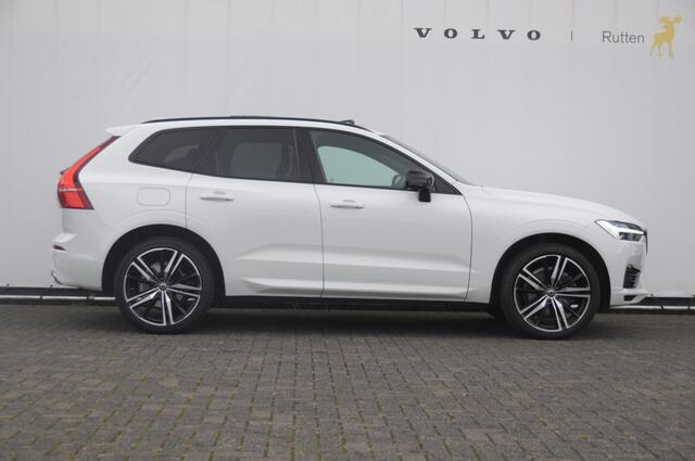 Volvo XC60 2.0 Recharge T6 AWD R-Design / Trekhaak / Stoelventilatie / Harman kardon / Panoramadak / Adaptieve cruise control / BLIS / 360 camera / Adaptieve koplampen / dubbele eindpijpen / head up display / stoel - en stuurwielverwarming / elektrische stoelen – foto 8