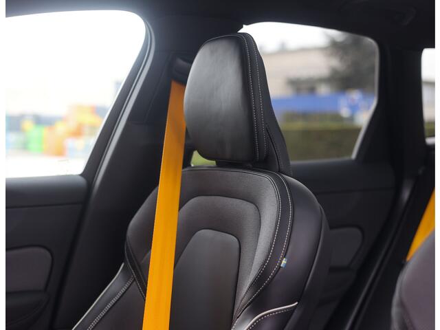 Volvo XC60 T8 AWD Polestar Engineered | Pano - Trekhaak - Bowers&Wilkins – foto 4