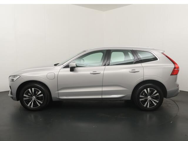 Volvo XC60 2.0 T6 Plug-in hybrid 350 pk AWD Core Bright | Trekhaak | Pano | El. a. klep | Camera | LED | 18" | Keyless entry | Google Maps Navi – foto 2