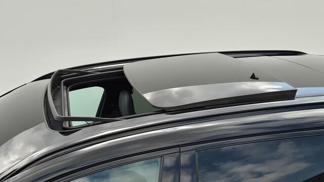 Volvo XC60 2.0 Recharge T6 AWD R-Design Trekhaak - Camera - Privacy Glass - Lighting Pack - Park Assist Pack - Climate Pack Pro - Achterbank verwarming - Standkachel met Timer - Harman Kardon Sound - Drive Assist - Memory Stoelen – foto 9