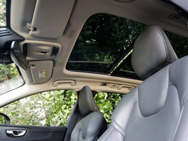 Volvo XC60 2.0 B5 Momentum Exclusive 1e-Eig. & Keurig-Onderh. BOVAG-Garantie. NL-Auto. – foto 3