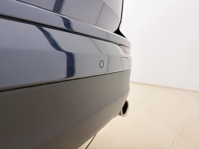 Volvo XC60 B5 251pk Momentum Exclusive / Panoramadak / Head-Up / DAB / Harman&Kardon Audio / 360 Camera / Leder / ACC / BLIS / 4-Zone Climate / Trekhaak / Stoel +Stuurw. Verwarming / Zittingverlenger / Draadloze Oplader / – foto 2