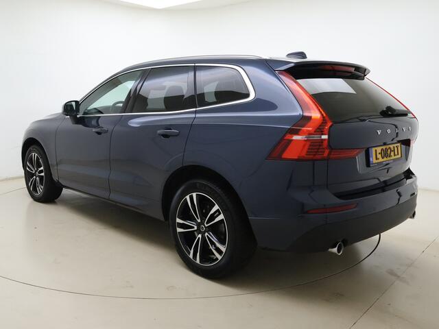 Volvo XC60 B5 251pk Momentum Exclusive / Panoramadak / Head-Up / DAB / Harman&Kardon Audio / 360 Camera / Leder / ACC / BLIS / 4-Zone Climate / Trekhaak / Stoel +Stuurw. Verwarming / Zittingverlenger / Draadloze Oplader / – foto 9