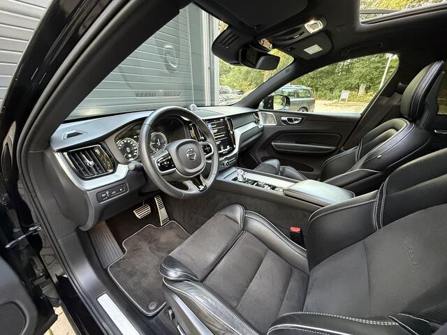 Volvo XC60 2.0 T8 Twin Engine AWD R-Design Panorama | Bowers & Wilkins | Luchtvering | 360° camera | Pilot Assist | Trekhaak – foto 10