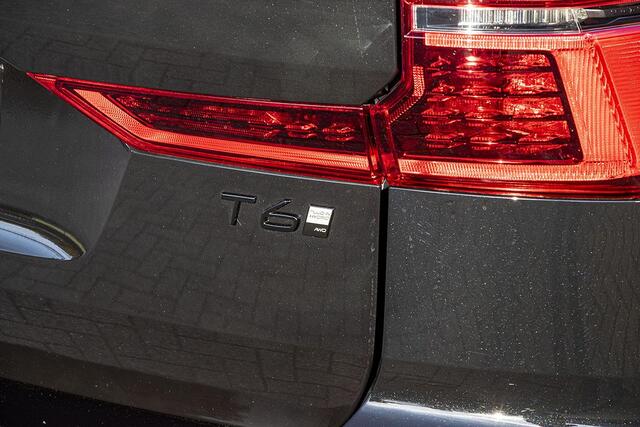 Volvo XC60 2.0 T6 AWD ULTRA BLACK EDITION / LUCHTVERING / B&W – foto 7