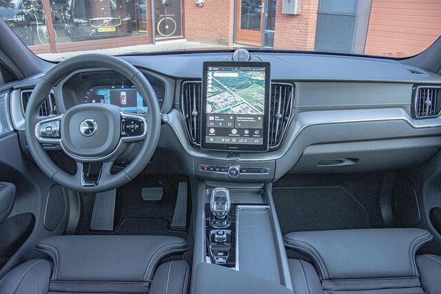 Volvo XC60 2.0 T6 AWD ULTRA BLACK EDITION / LUCHTVERING / B&W – foto 10