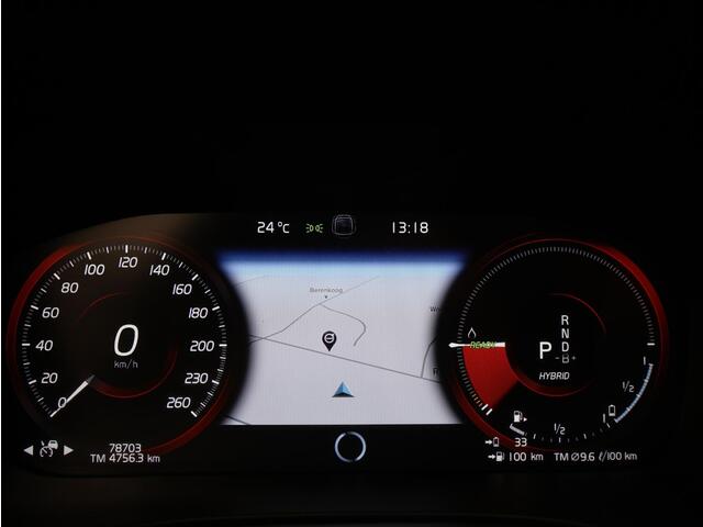 Volvo XC60 T8 AWD Recharge R-Design / Trekhaak / Pan. dak / 360 camera / Stoel+stuur+achterbankverwarming – foto 4