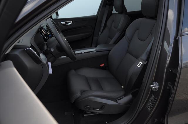 Volvo XC60 T6 350PK Automaat AWD Plus Dark Trekhaak / Adaptieve cruise control / BLIS / Panoramadak / Parkeersensoren voor - en achter / parkeercamera / Elektrische stoelen / stoel - en stuurverwarming / – foto 9
