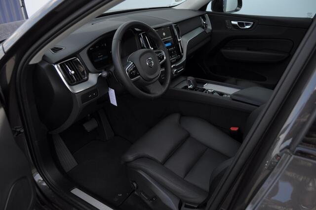 Volvo XC60 T6 350PK Automaat AWD Plus Dark Trekhaak / Adaptieve cruise control / BLIS / Panoramadak / Parkeersensoren voor - en achter / parkeercamera / Elektrische stoelen / stoel - en stuurverwarming / – foto 10