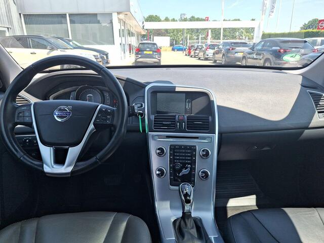 Volvo XC60 2.0 T5 FWD Polar+ | Rijklaar | NL-Auto | Automaat | Trekhaak | Camera | Climate Control | Cruise Control | Lederen Bekleding | Stoelverwarming | Parkeersensoren | – foto 9