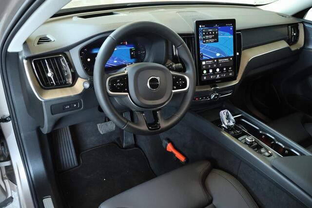 Volvo XC60 T6 Plug-in hybrid AWD Plus Black Edition | Luchtvering | Semi-Electrische wegklapbare trekhaak | Verwarmbare voorstoelen, achterbank en stuurwiel | Premium audio by Harman Kardon | Apple carplay/Android auto | Keyless | Google Infotainment | – foto 2